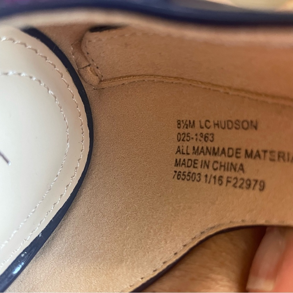 Liz Claiborne Blue Patent Leather Heels - Picture 11 of 12